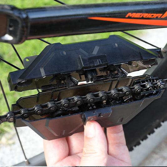 Nettoyeur chaîne vélo avec brosse intégrée